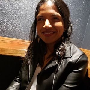 Meet your Posher, Rebecca